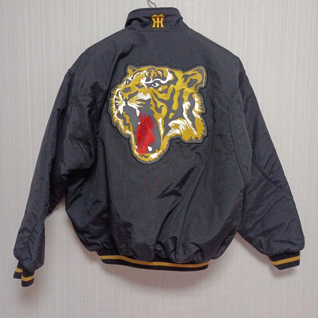 2026年最新】タイガース スタジャン アシックスの人気アイテム - メルカリ