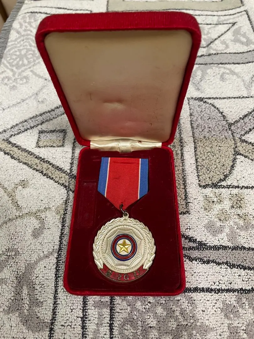 2026年最新】北朝鮮 勲章の人気アイテム - メルカリ