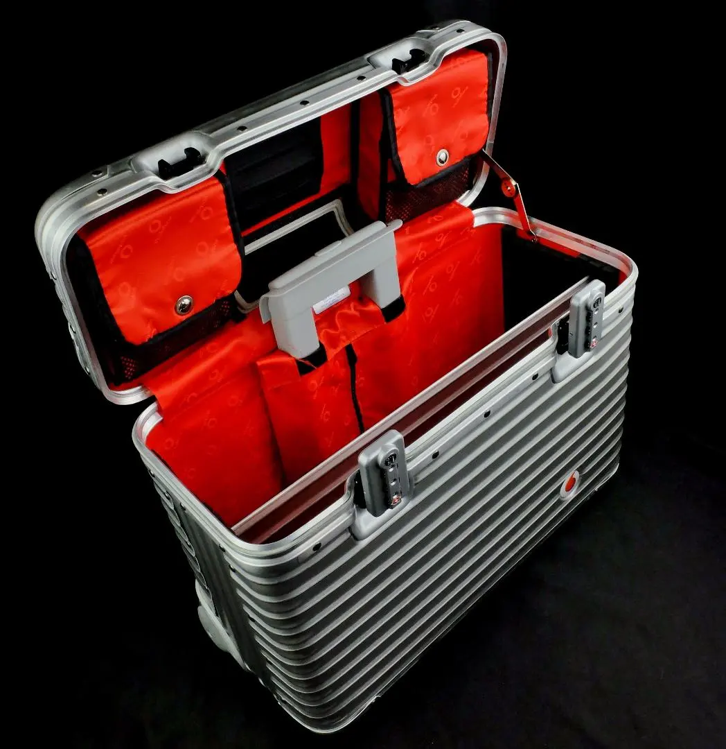 2026年最新】rimowa topas pilotの人気アイテム - メルカリ