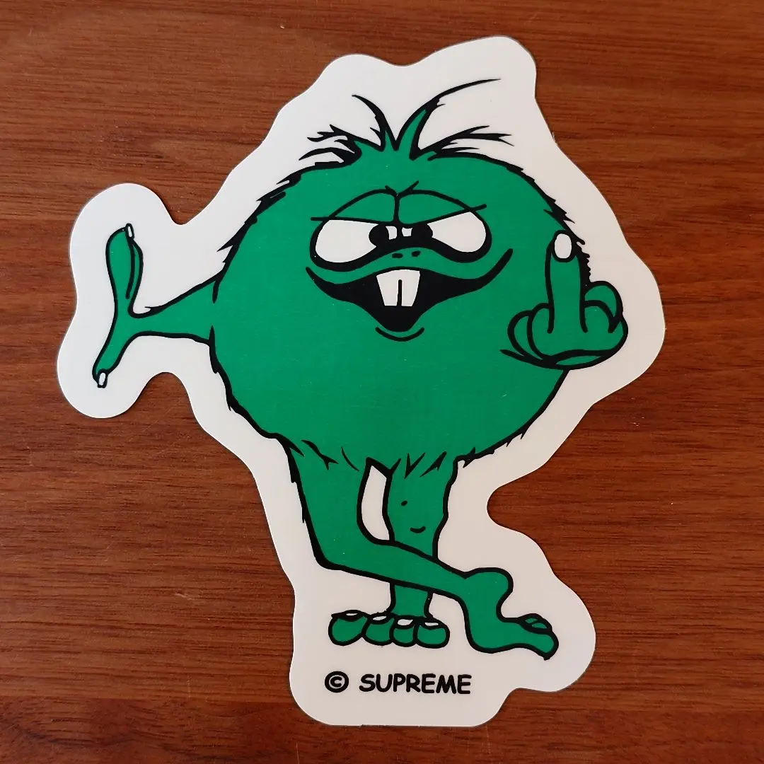 2026年最新】supreme カマチョ ステッカーの人気アイテム - メルカリ