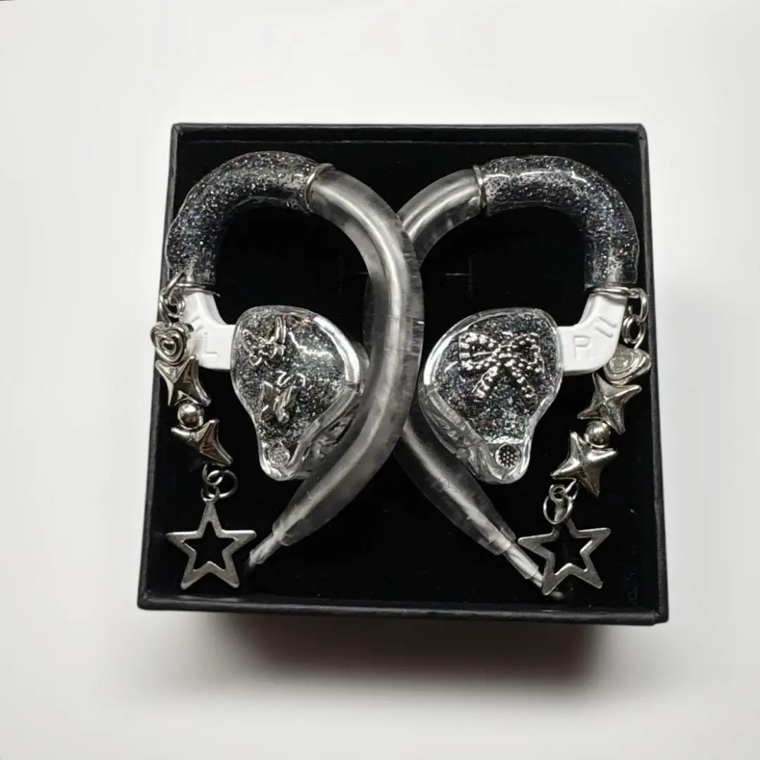 2026年最新】イヤモニ風イヤホンの人気アイテム - メルカリ