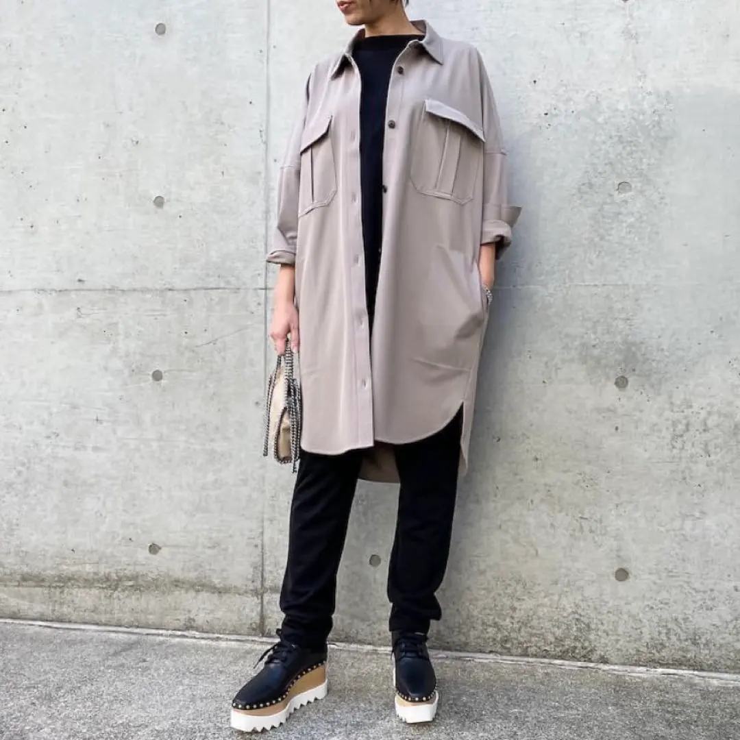 2026年最新】COGTHEBIGSMOKE シャツ・ブラウスの人気アイテム - メルカリ