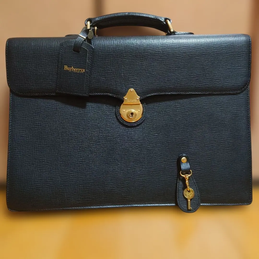 2026年最新】ダレスバッグ BURBERRYの人気アイテム - メルカリ