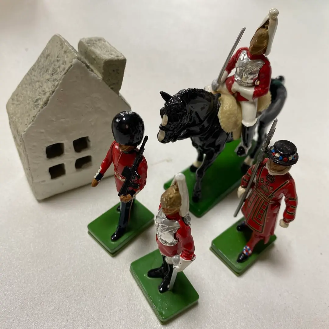 2026年最新】ブリテン社 フィギュアの人気アイテム - メルカリ