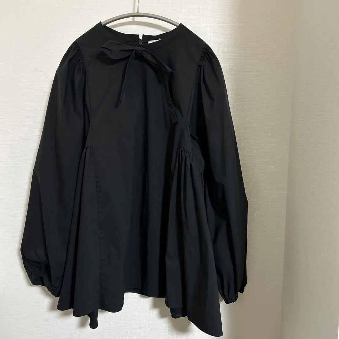 2026年最新】yori サイドギャザーブラウスの人気アイテム - メルカリ