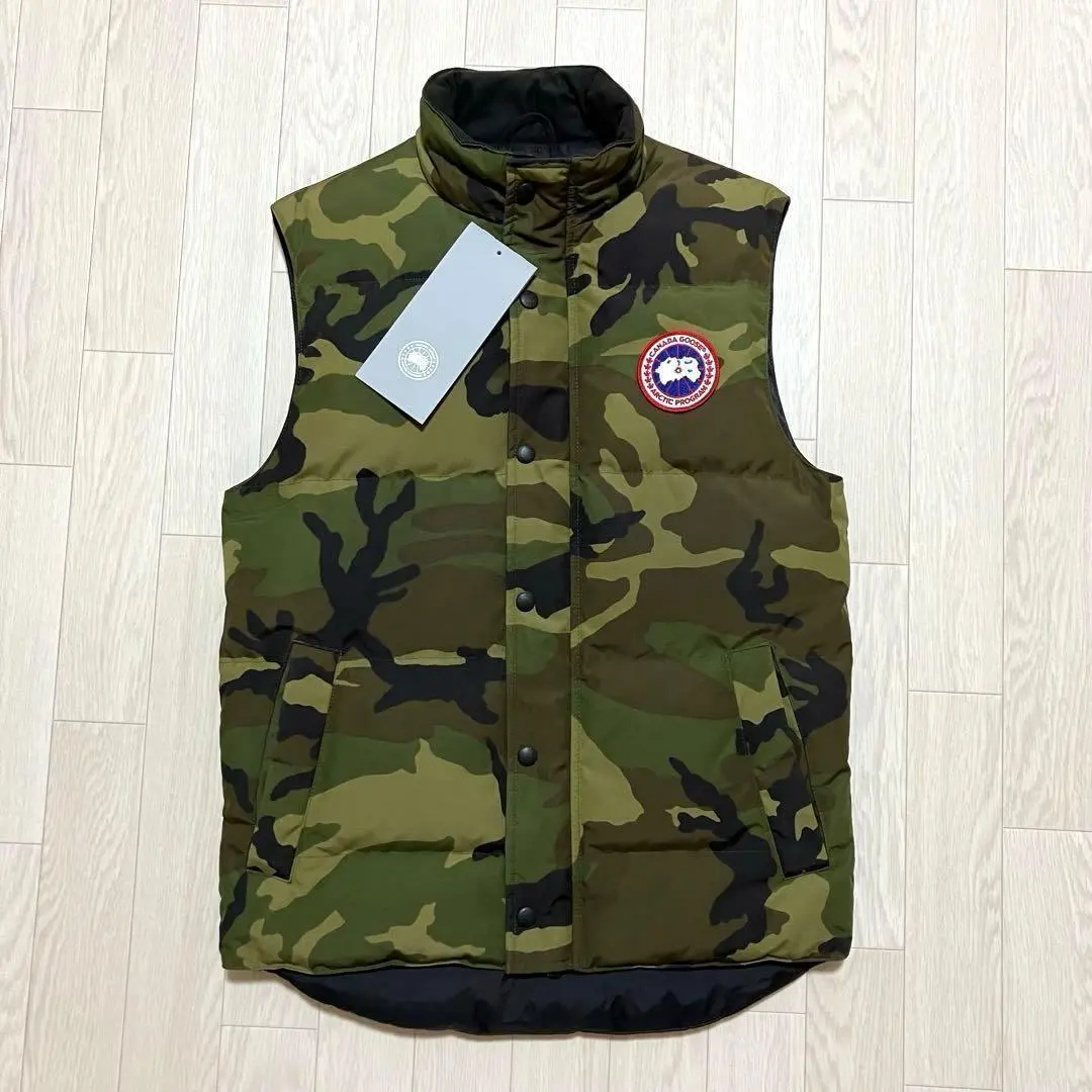 2026年最新】カナダグース 迷彩 ベストの人気アイテム - メルカリ