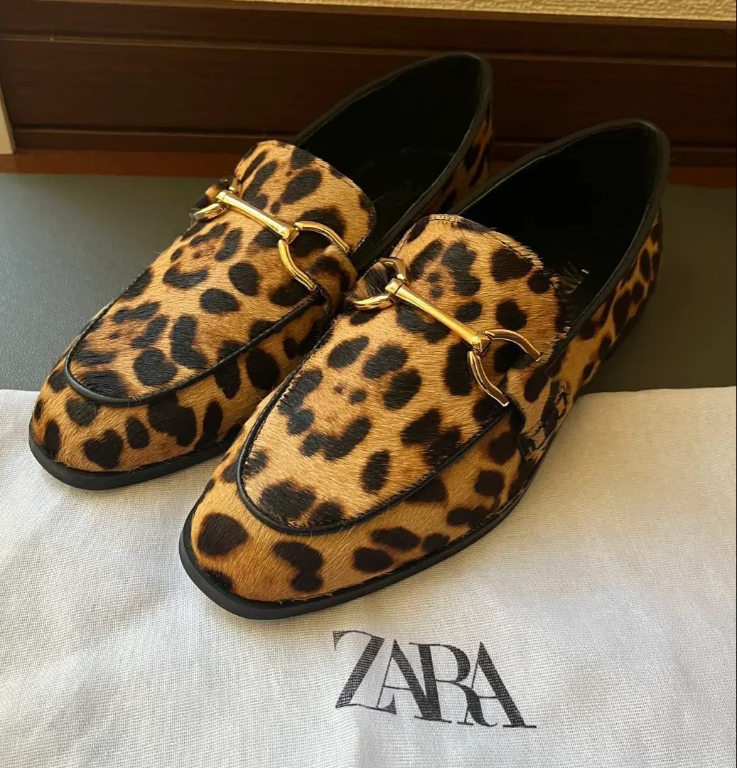 2026年最新】zara ローファー レオパードの人気アイテム - メルカリ