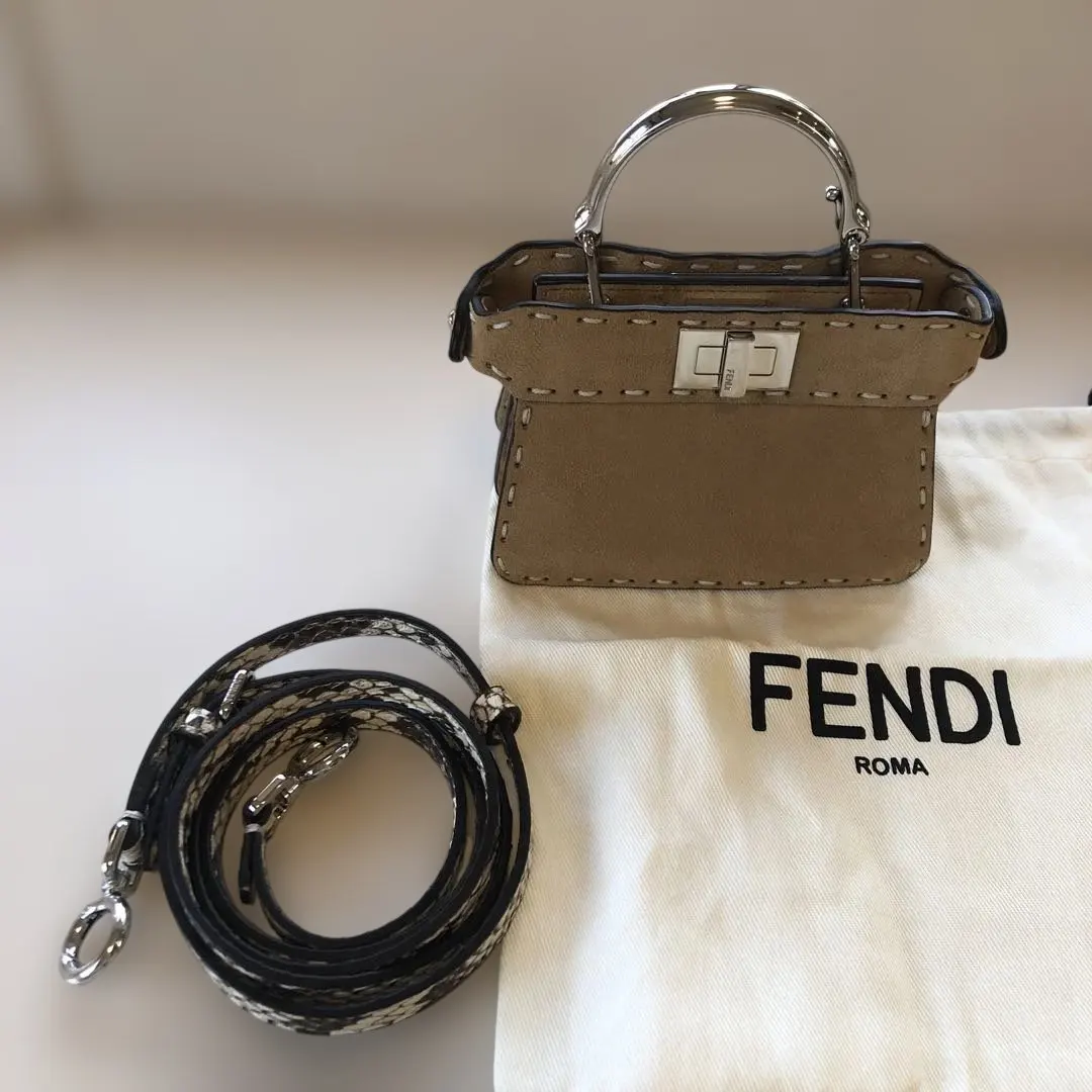 2026年最新】フェンディ FENDI マイクロピーカブーの人気アイテム