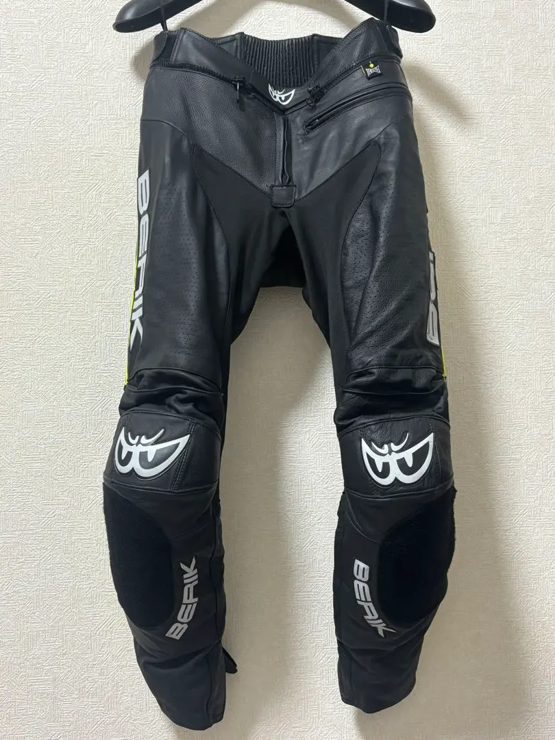 2026年最新】ベリック レザーパンツの人気アイテム - メルカリ