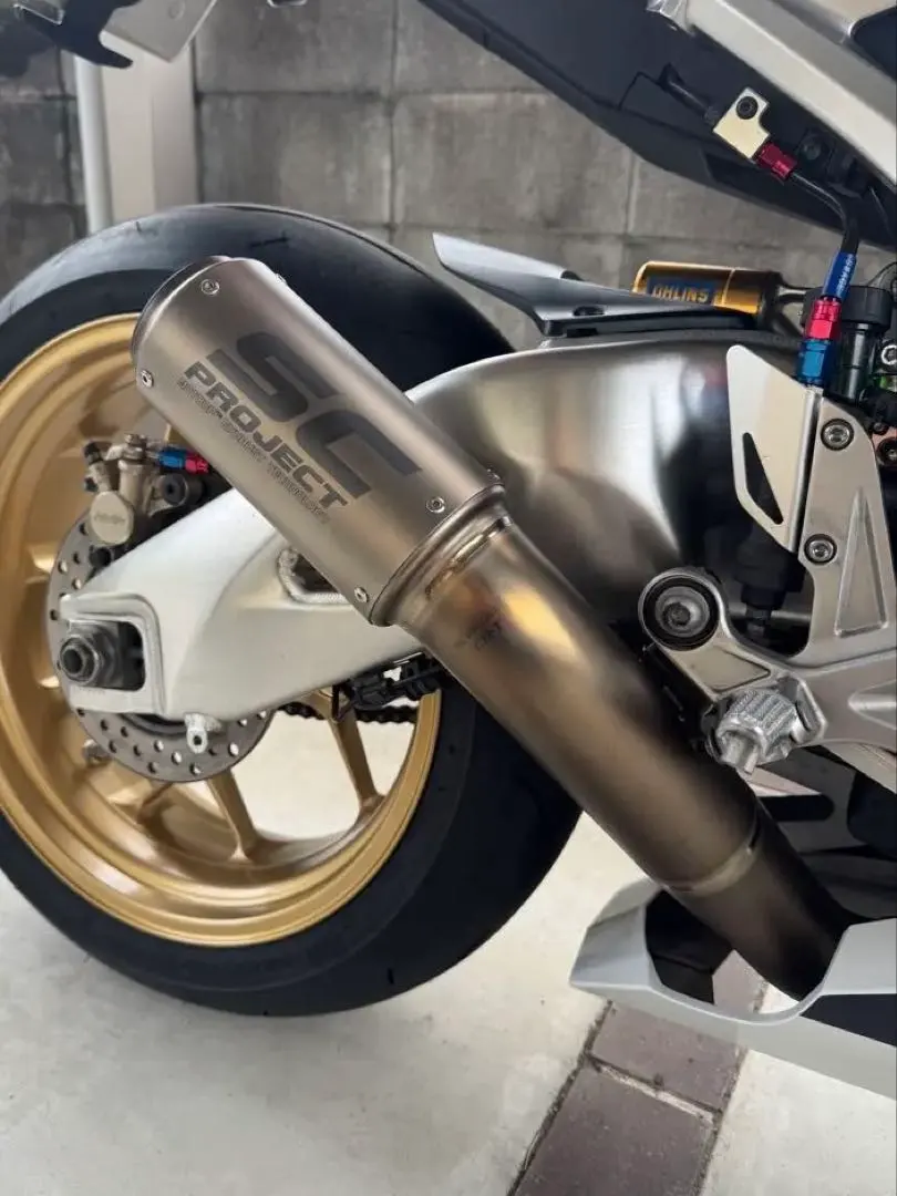 2026年最新】cbr1000rr 純正マフラーの人気アイテム - メルカリ