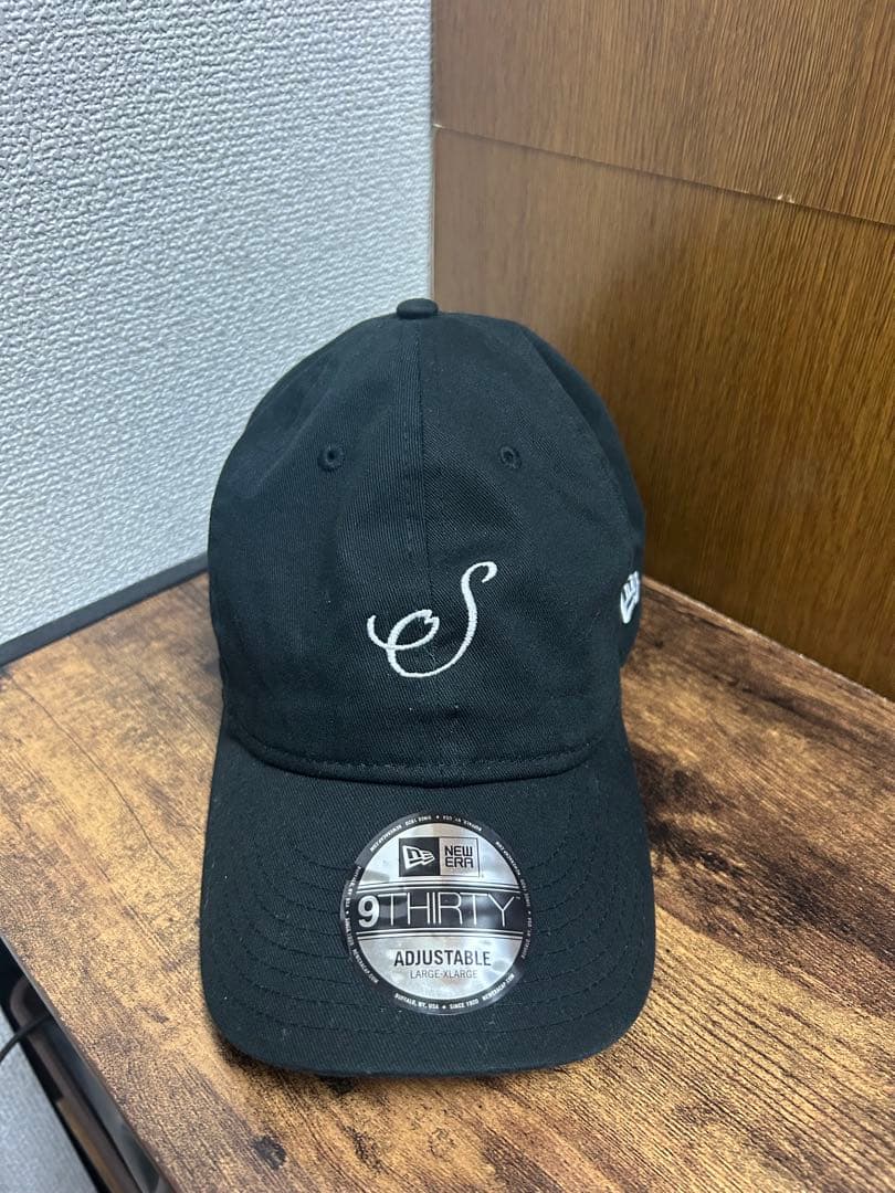 櫻坂46 ×「NEW ERA®」コラボキャップ（ブラック） L~XL 商品詳細ページ | 櫻坂46 OFFICIAL GOODS STORE | 【通常配送】櫻坂46