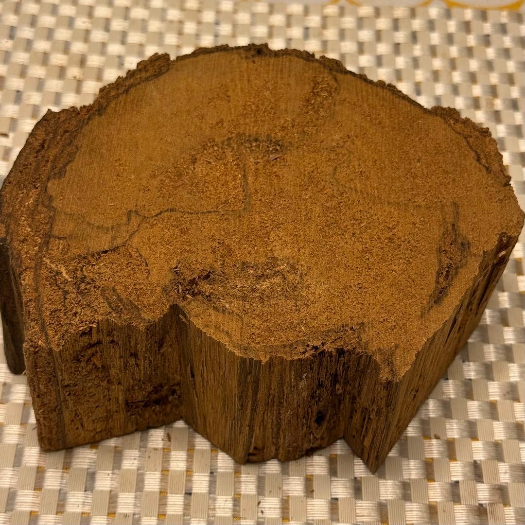 上品 越南沈香木 387グラム　【伽羅・沈香・白檀】 楽天市場】ベトナム産高級人工沈香の通販