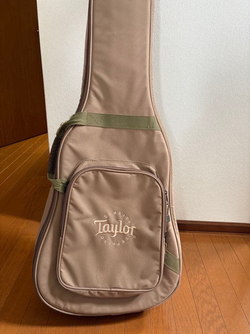 Taylor テイラー アコースティックギター エレアコ コブクロ 小渕