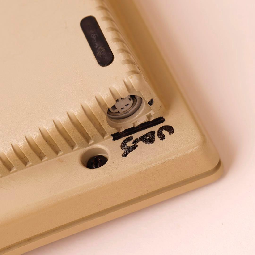 Macintosh SE/30 本体＋キーボード ジャンク品 - メルカリ