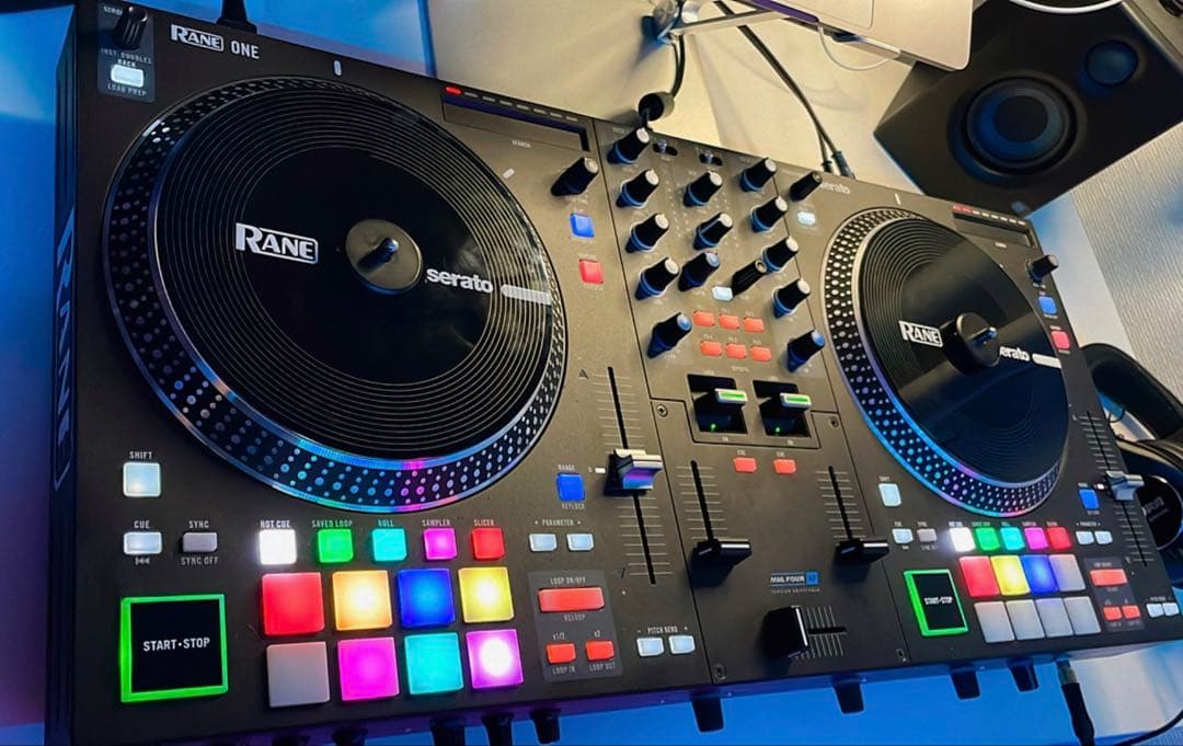 serato DJ RANE ONE コントローラー RANE ONE Motorized DJ Controller for Serato