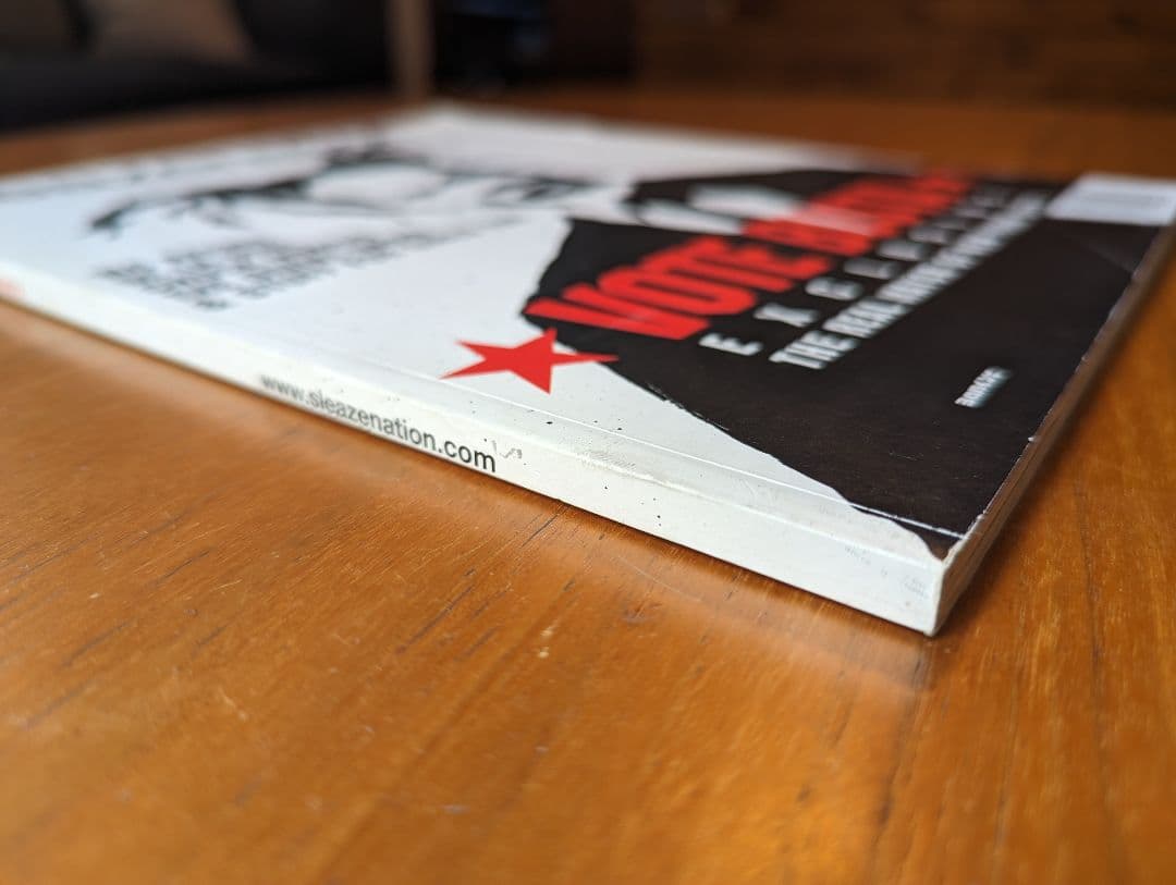 Sleazenation 2000 年 7 月 第 6 号 バンクシー カバー - メルカリ