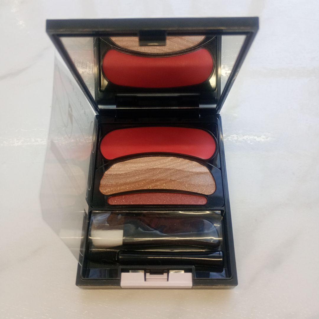 AUBE ブラシひと塗りシャドウN15 レッド - メルカリ