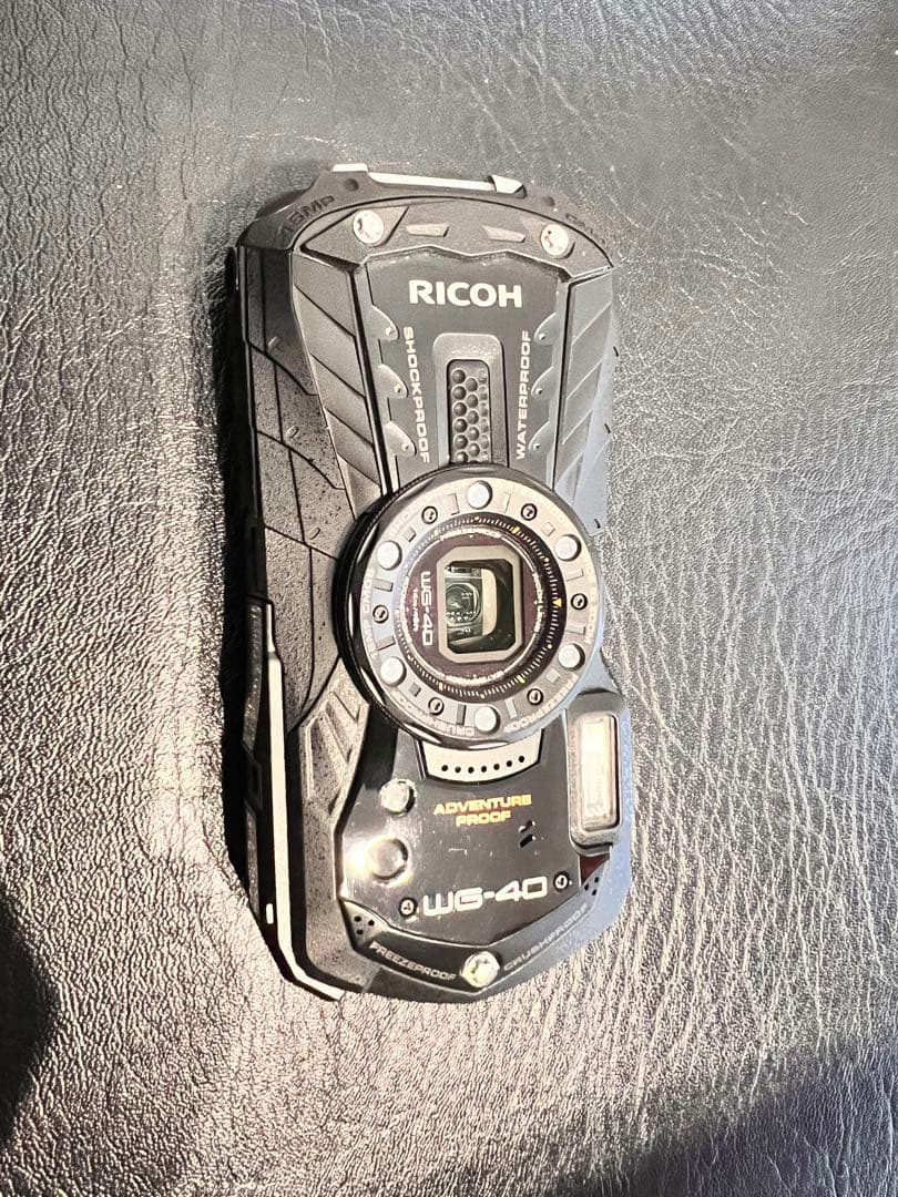 RICOH WG-40 コンパクトデジタルカメラ 防水 - メルカリ
