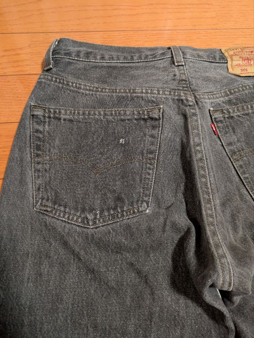 USA Levi's 501 赤文字 先染めブラックデニム W31 L36 - メルカリ