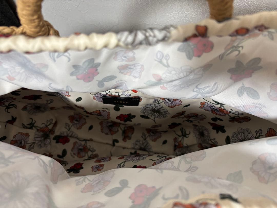 お値下げ】FURLA かごバッグ 花柄 巾着 スカーフハンドルトート 保存袋