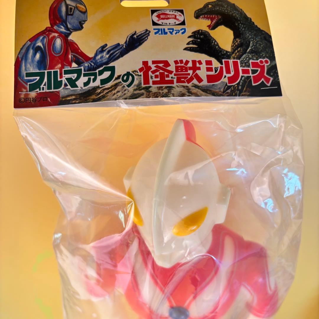 新品 ブルマァク ジャイアント 帰ってきたウルトラマン 蓄光 限定