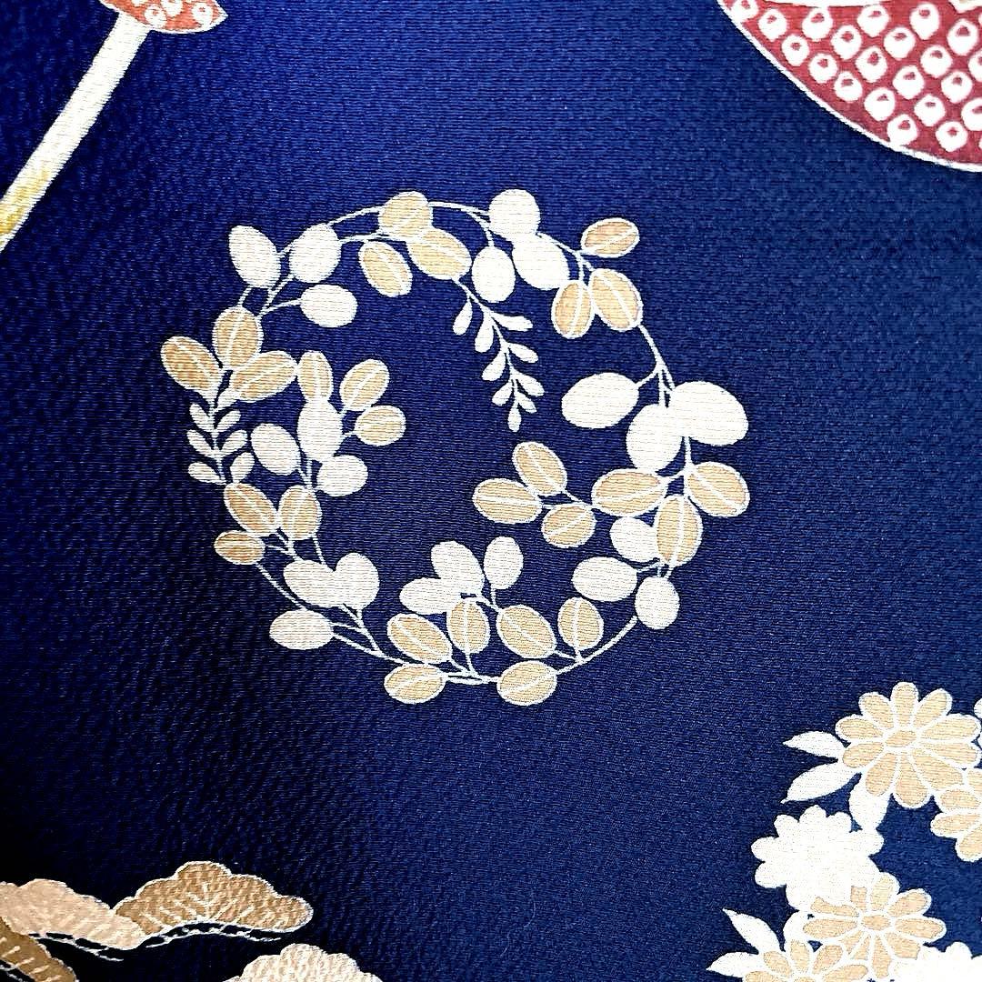 まる様専用ページ 手描き友禅 成人式振袖 振袖 裄丈69 - メルカリ