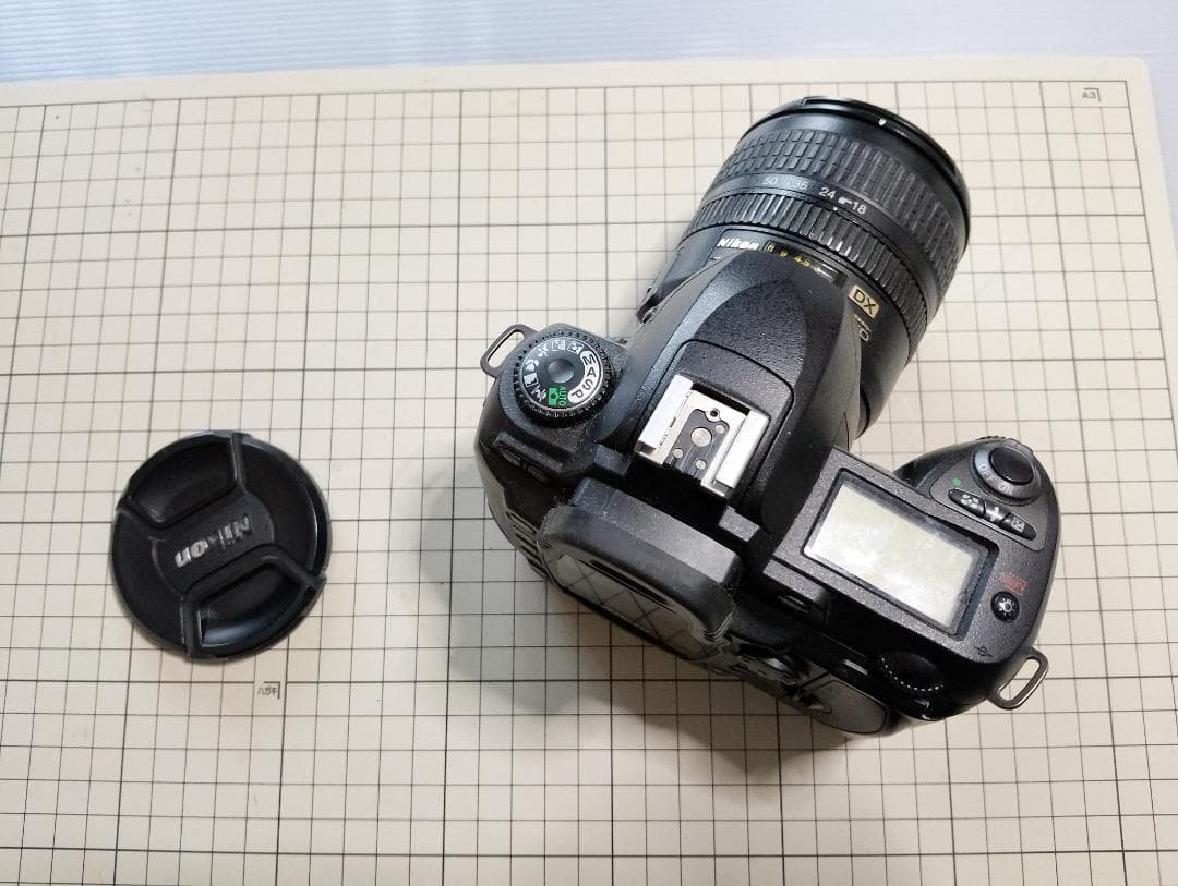 Nikon D70 + DX 18-70 のセット、普通に使えます。