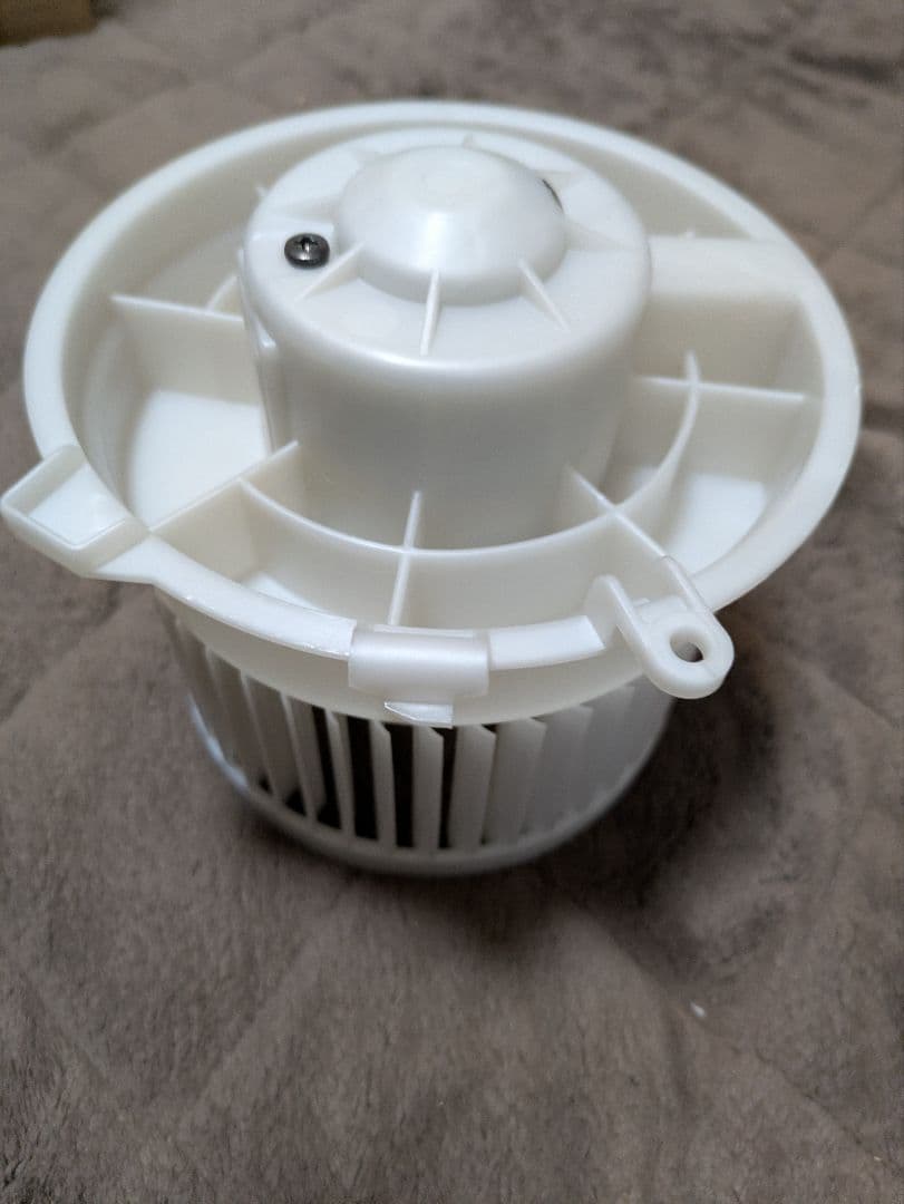 日産セレナGFC27　ヒーターモーター　新品未使用品 楽天市場】セレナ c27（ブロアモーター｜電子パーツ）：パーツ<車用品