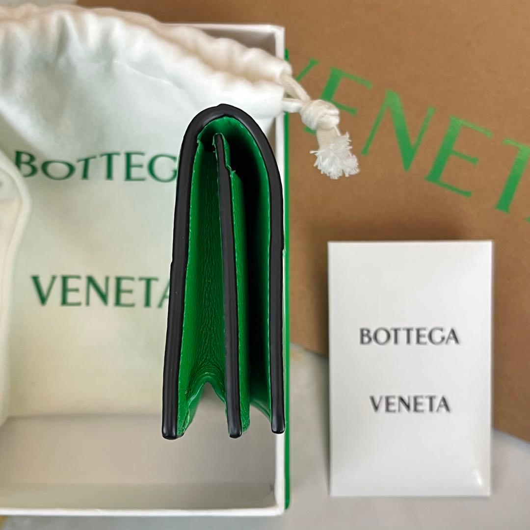 新品未使用】ボッテガヴェネタ カードケース 名刺入れ パラキート 緑