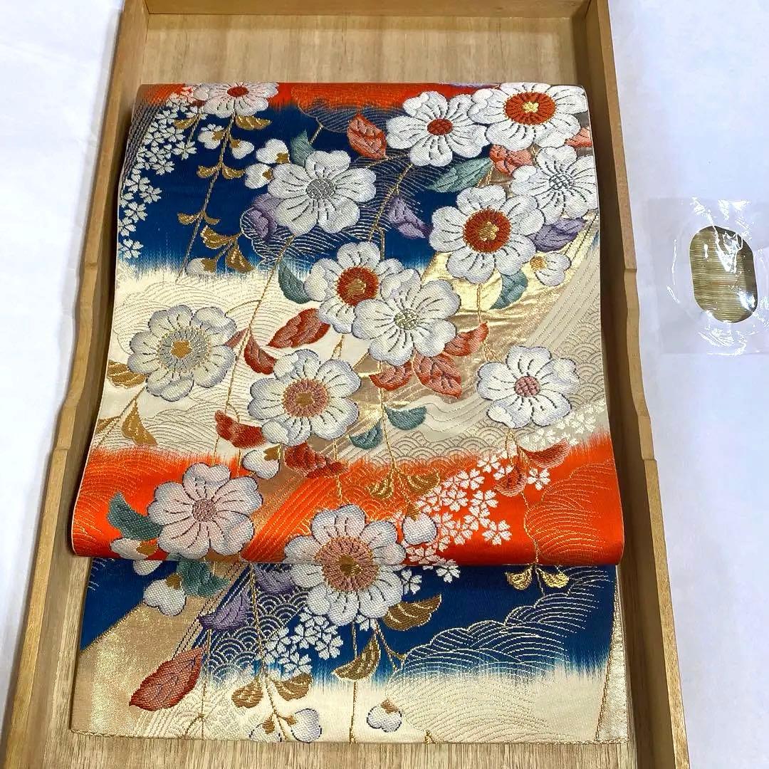 着物-辻が花帯71【六通柄袋帯】【正絹】辻が花風 花文様金糸 唐織 古典