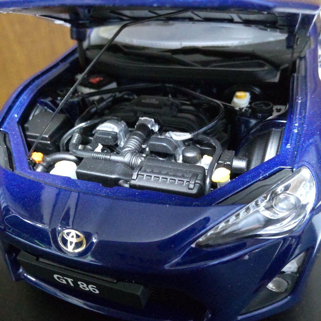 トヨタ GT 86 欧州仕様 左ハンドル ブルーシリカ 1/18 オートアート
