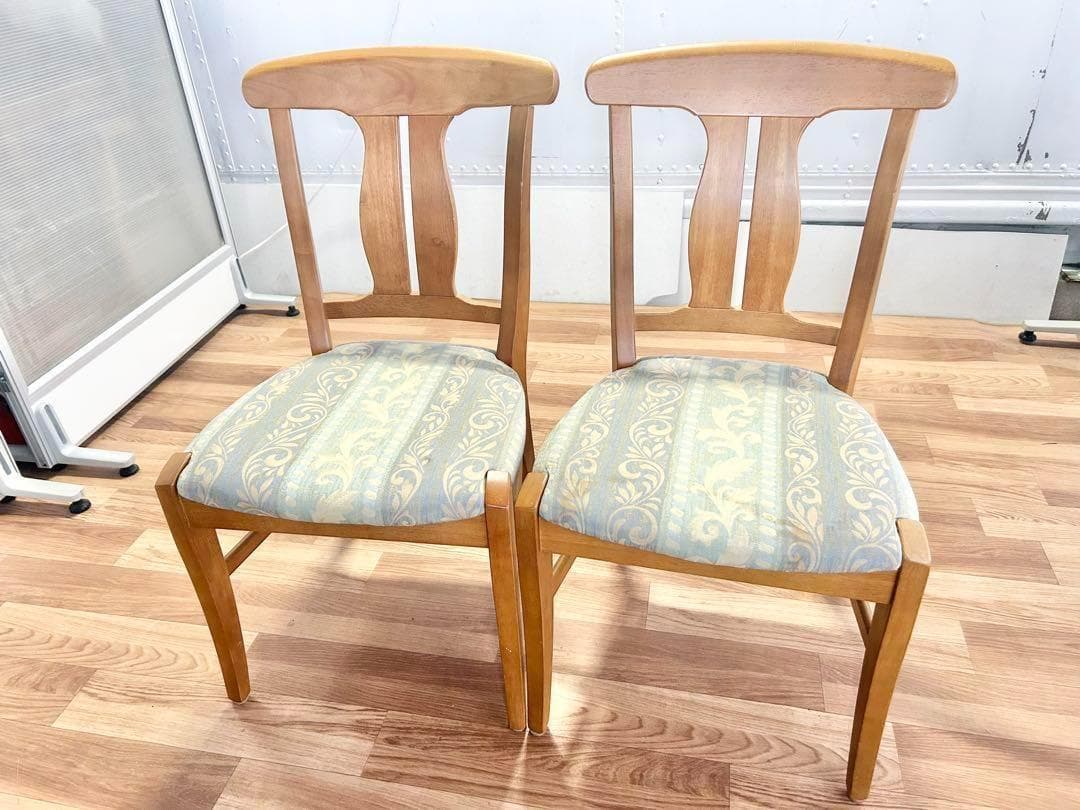 647 売り尽くし　ご希望価格コメント下さい、 様2脚