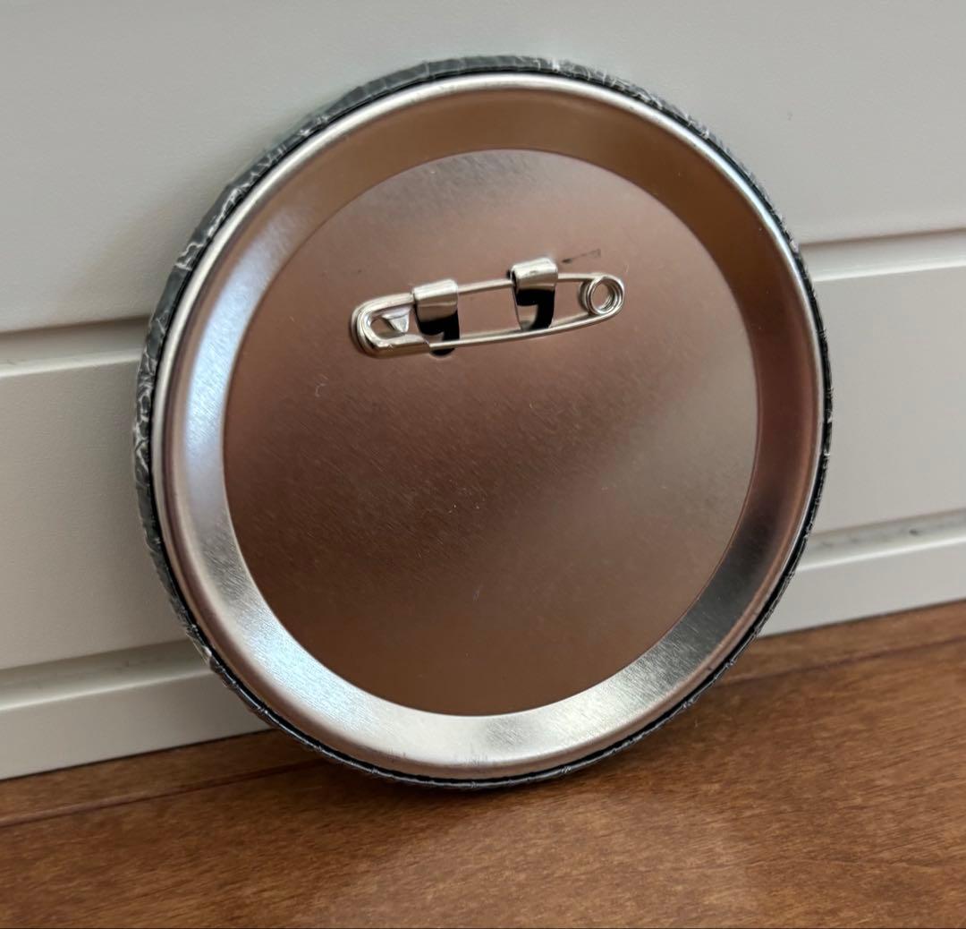 東京喰種 トーキョーグール 西尾錦 缶バッジ - メルカリ