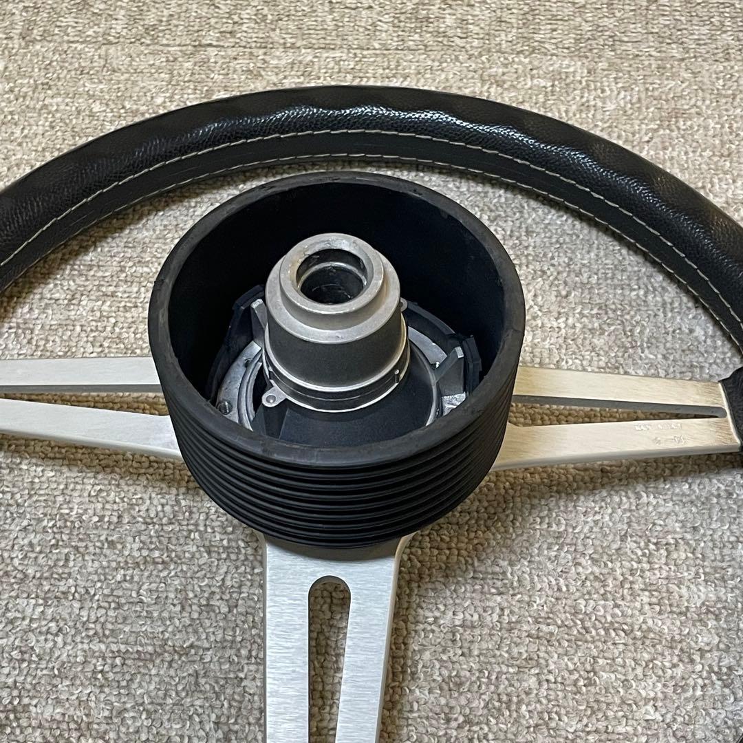 ダッジラムバン用 ボス付き MOMOステアリングホイール