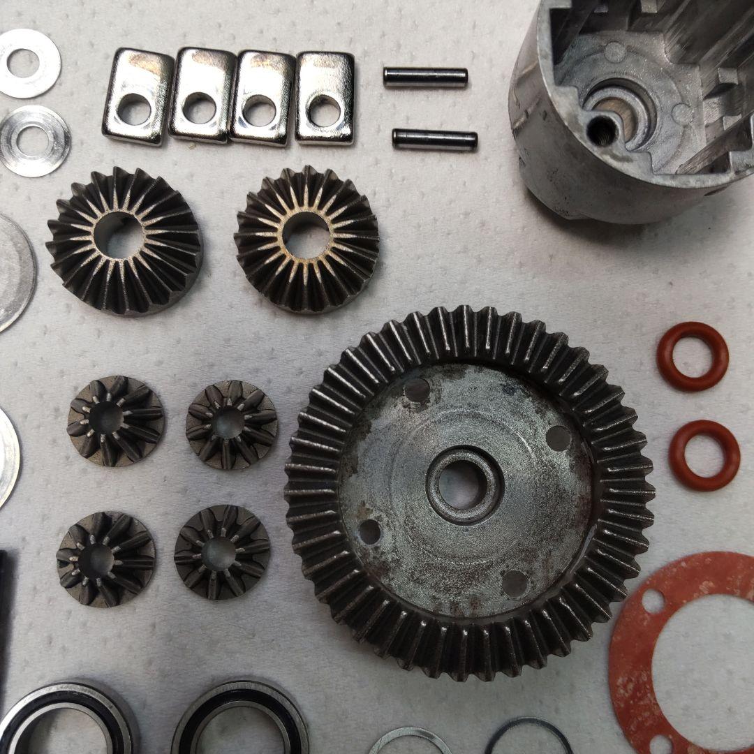 HPI RACING サベージ メタルデフギア/デフケース 未開封+中古品 hpi