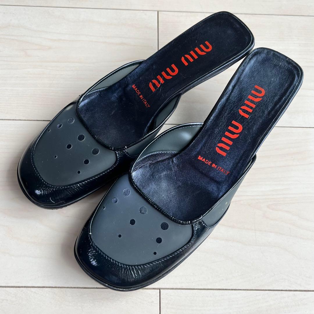 90s-00s miu miu ミュウミュウ ミュール サンダル エナメル MIU MIU MESH LEATHER DOUBLE STRAP LEATHER WEDGE SOLE SHOES/ミュウ