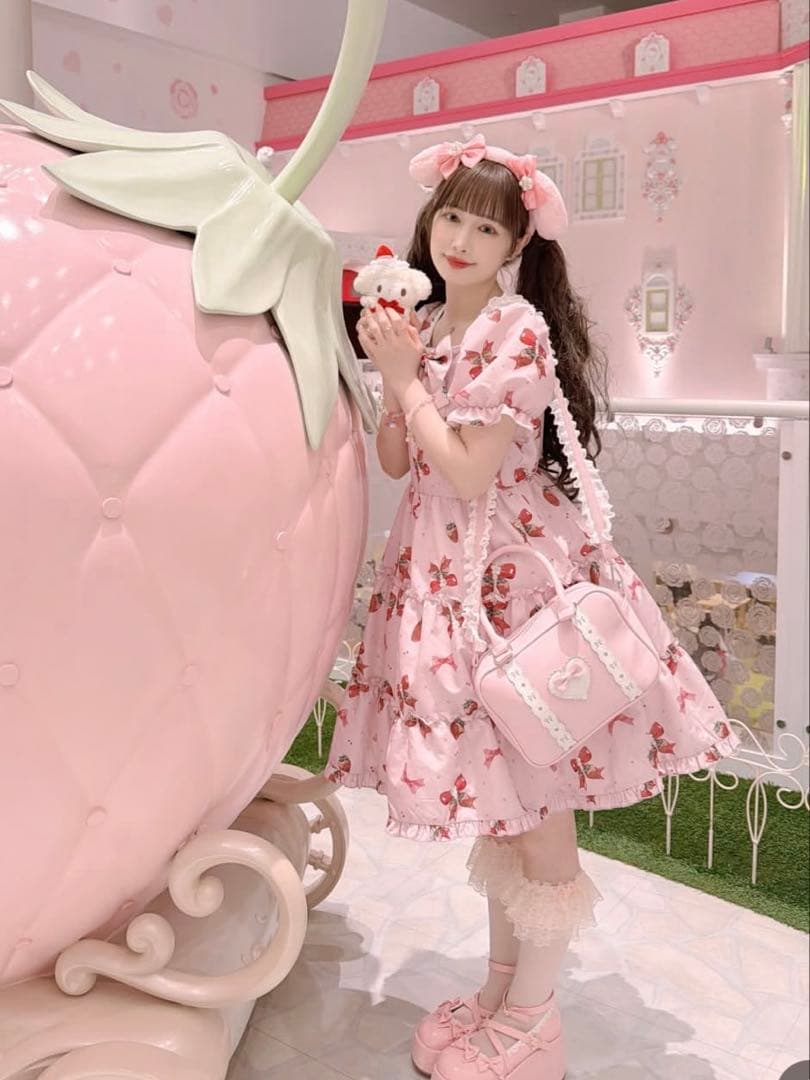 アベイル まゆろん コラボ イチゴ柄ワンピース ピンク Lサイズ - メルカリ