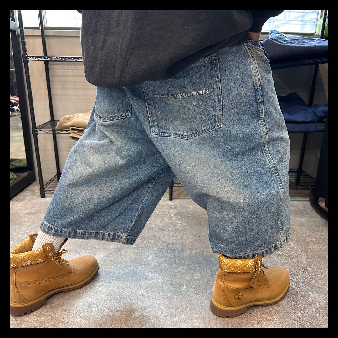 ROCA WEAR ロカウェア 極太バギー 刺繍ロゴ デニムショーツ - メルカリ