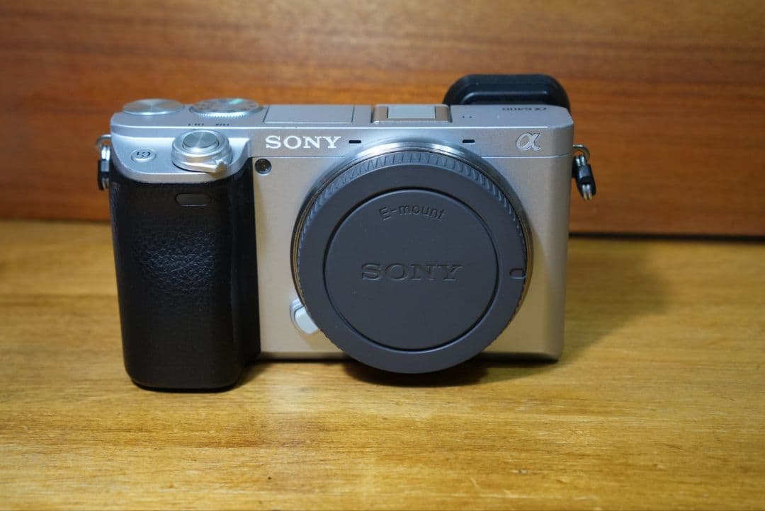 Mabu様専用 SONY ILCE-6400(S) 純正チャージャー、電池x2 - メルカリ