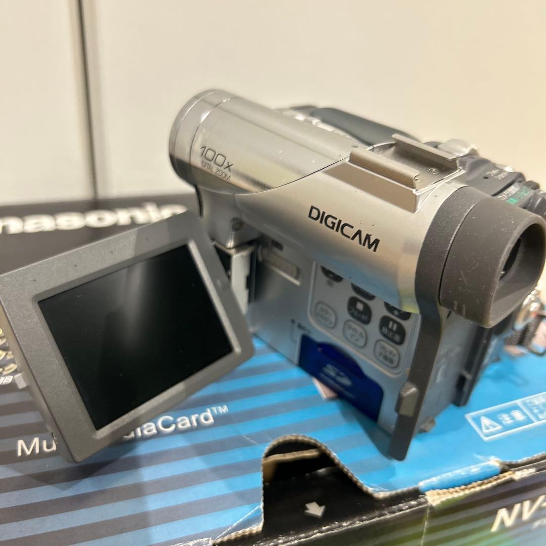 《再生・録画可動品・付属品多数》パナソニックビデオカメラ　NV-GS5K