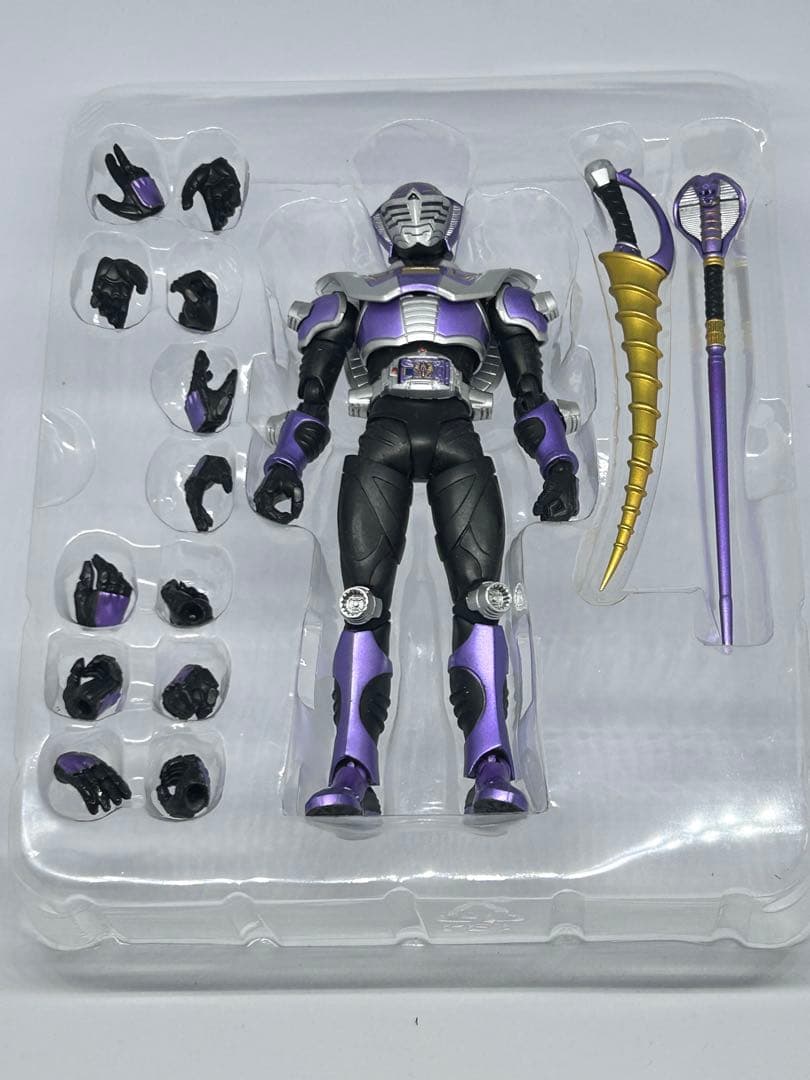 旧S.H.Figuarts仮面ライダー王蛇 アドベントカード6枚付属／説明書あり