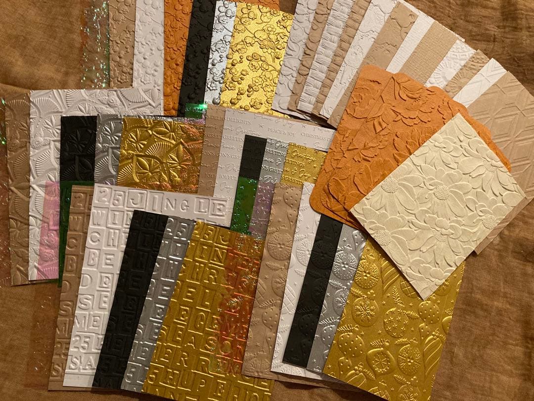 Xmasセット ジャンクジャーナル ティムホルツ エンボスペーパー インド刺繍