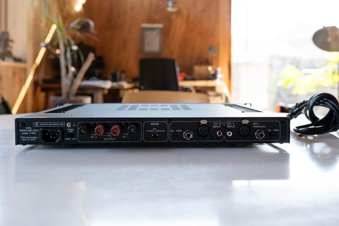 完動品】TOA / P-60D 検：パワーアンプ CROWN D-75A - メルカリ