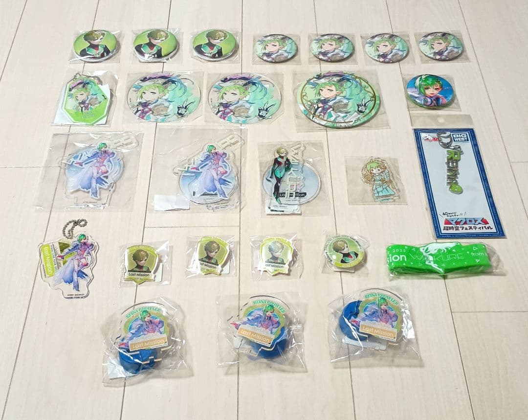 マクロスΔ　レイナ・プラウラー　缶バッジ　キーホルダー　アクスタ　まとめ売り 値下げ【新品】マクロスΔ レイナ・プラウラー ミニ色紙・缶バッジ