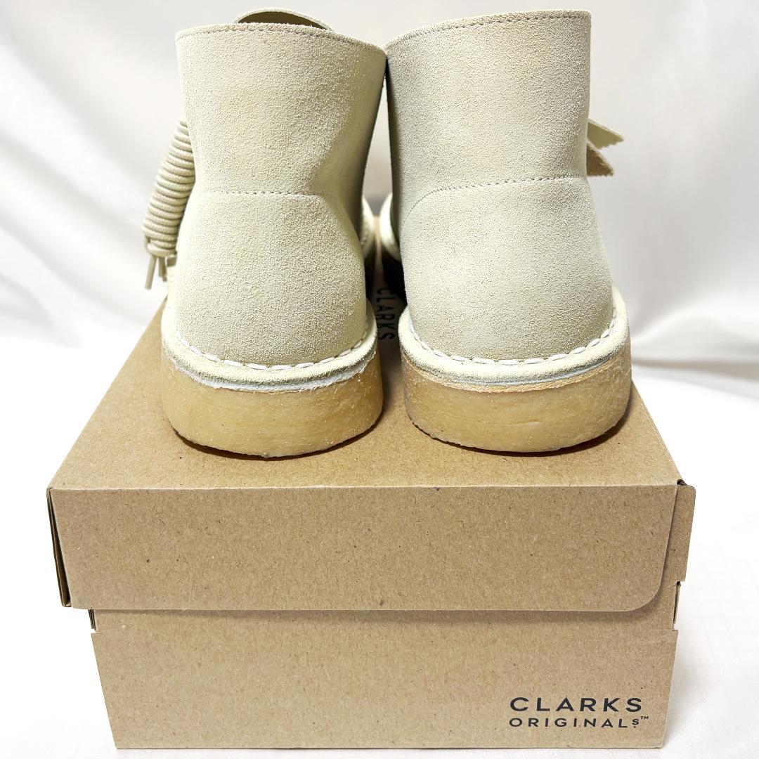 ☆ 新品 クラークス デザートブーツ 希少色 オフホワイト ワラビー