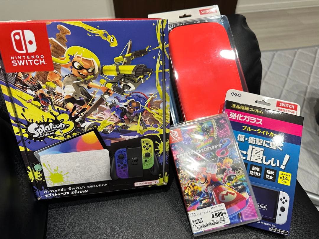 ニンテンドースイッチセット限定商品 イオン限定】Nintendo Switch（有機ELモデル）ホリデーセットを11月