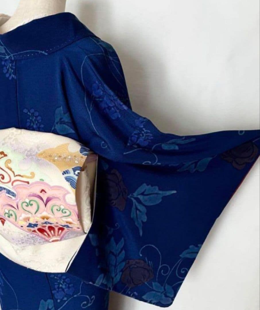 新春大特価 美品 着物単品 濃藍の小紋 身丈157cm 縮緬 夢二