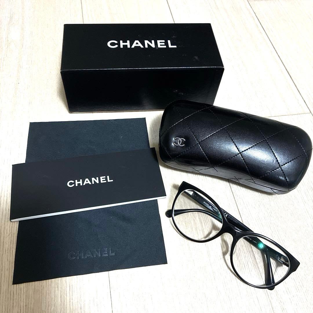 ☆CHANEL☆シャネル☆メガネ ケース 箱 メガネ拭き 可愛いリボンの眼鏡