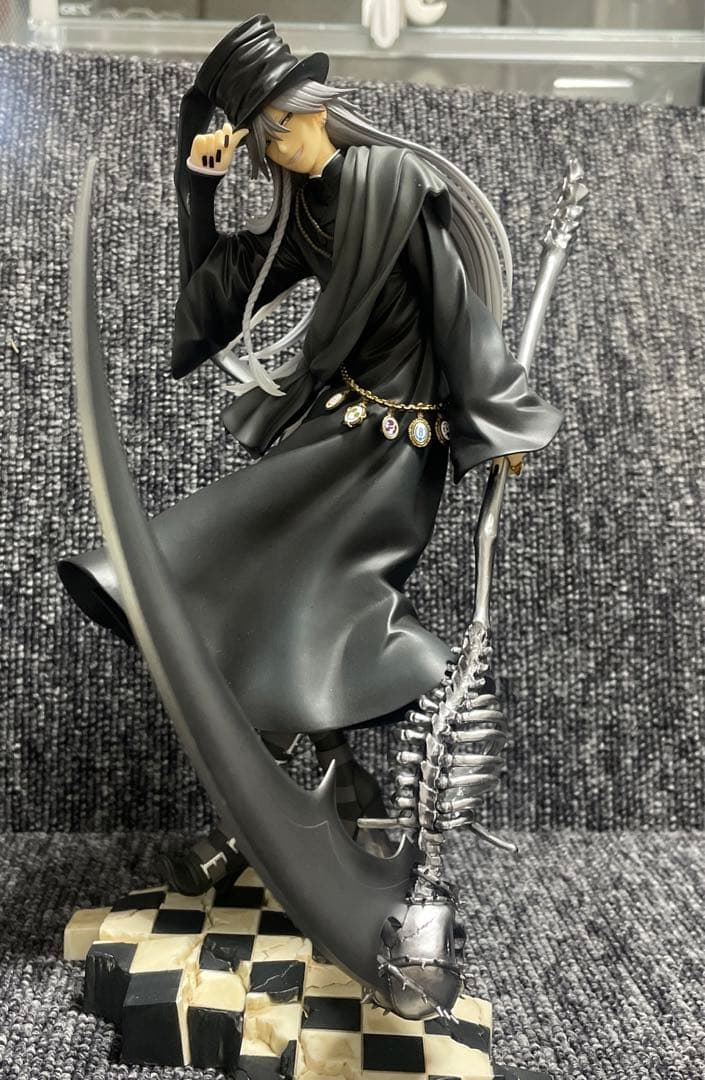 黒執事】葬儀屋 アンダーテイカー フィギュア - メルカリ