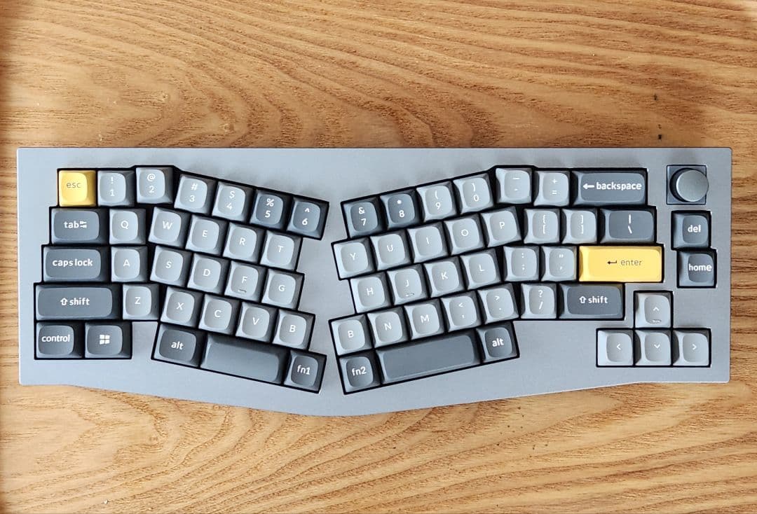 【美品 パームレスト付き】Keychron Q8 Knob Version 赤軸 Keychron Q8 review: A high-quality ergonomic keyboard | PCWorld
